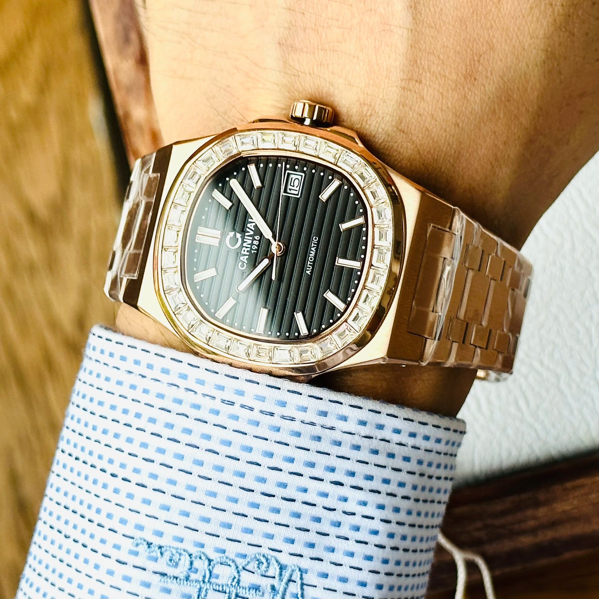 Carnival 8108G Rosegold Đen ( 8108G-VH-D)