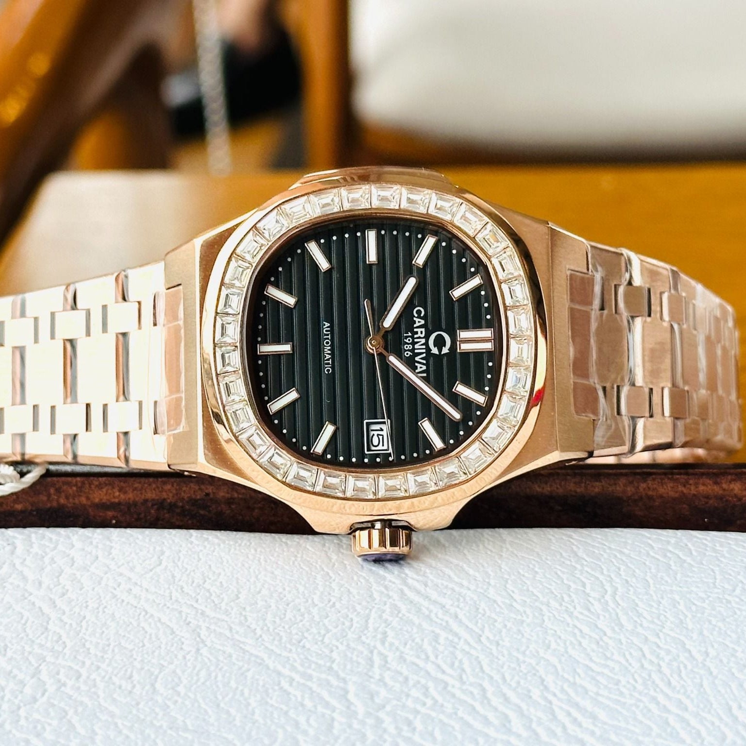 Carnival 8108G Rosegold Đen ( 8108G-VH-D)