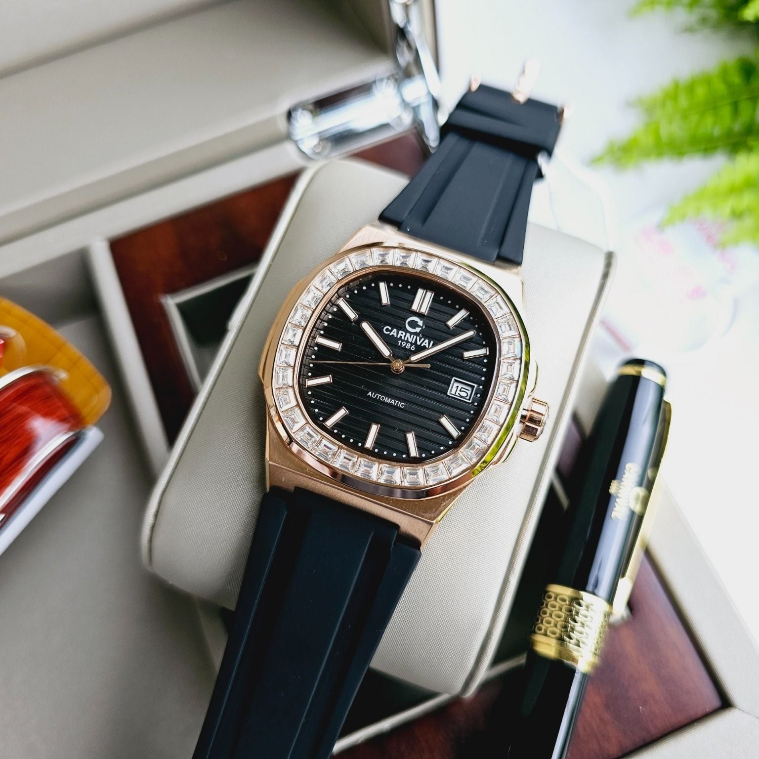 Carnival 8108G Rosegold Đen Dây Da ( 8108G-VH-DD-D)