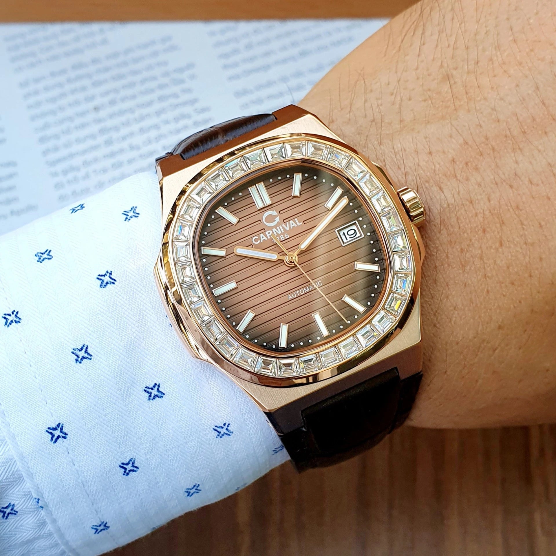 Carnival 8108G Rosegold Nâu Dây Da ( 8108G-VH-DD-N)