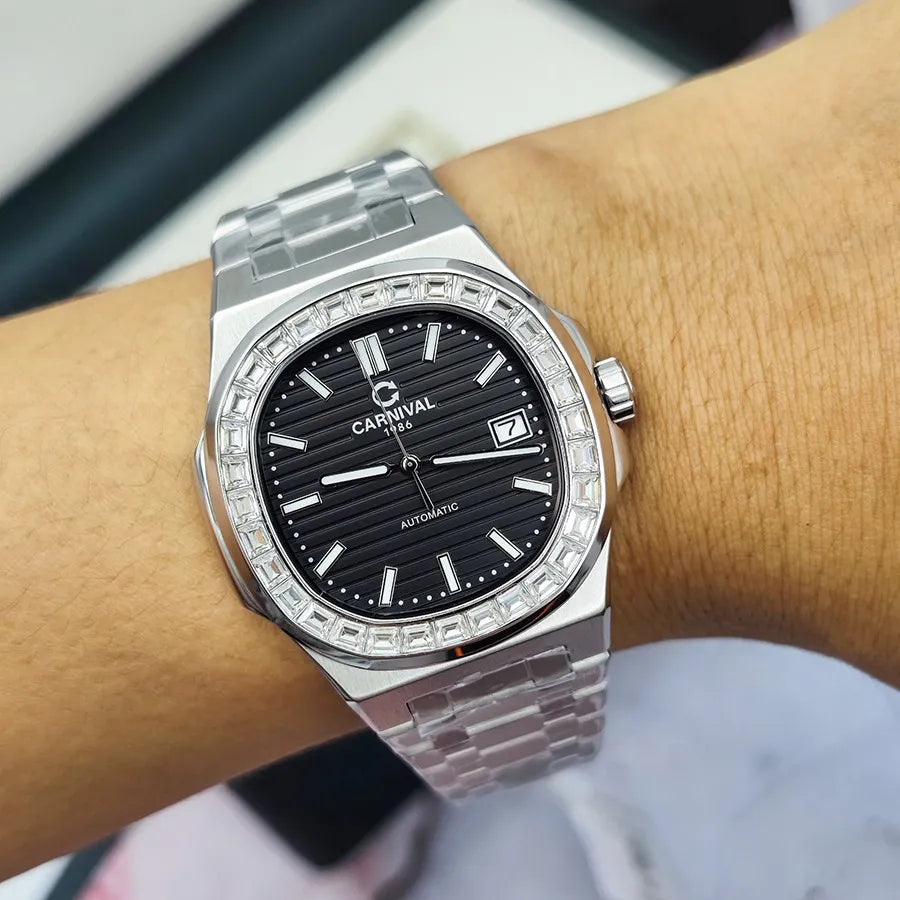 Carnival 8108G Bạc Đen ( 8108G-VT-D)