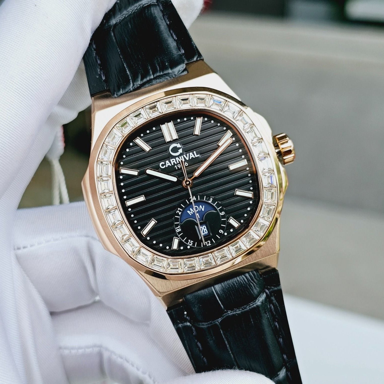 Carnival 8110G Rosegold Đen Dây Da ( 8110G-VH-D-D)