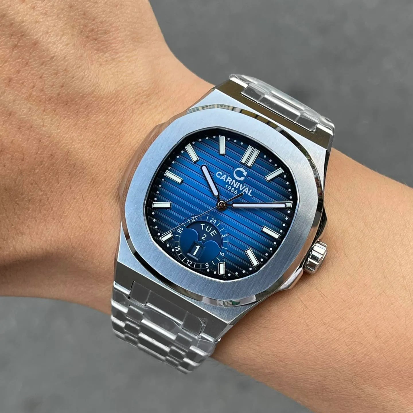 Carnival 8110G1 Bạc Xanh ( 8110G1-VT-X)
