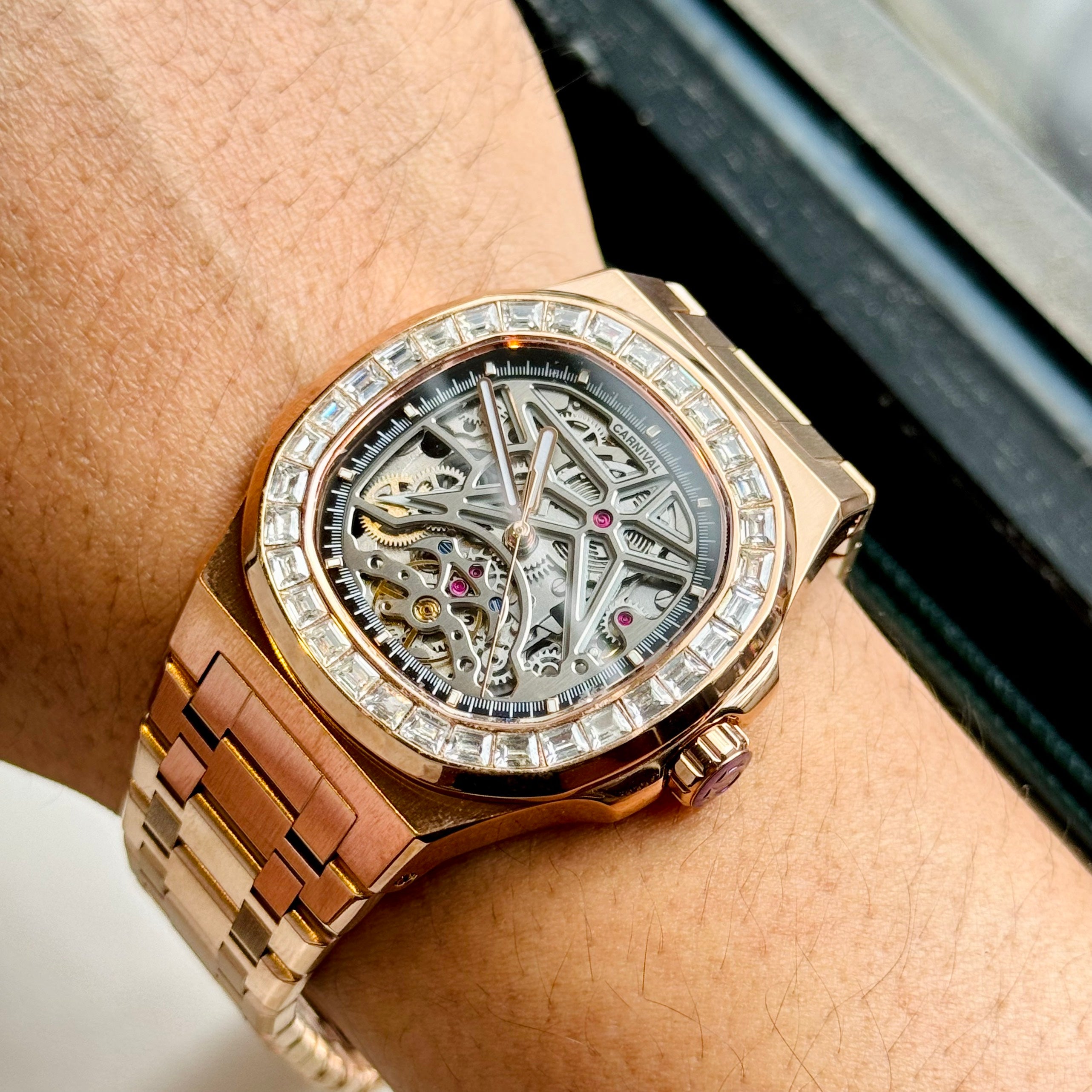 Carnival 8118G2 Rosegold Trắng ( 8118G2-VH-T)
