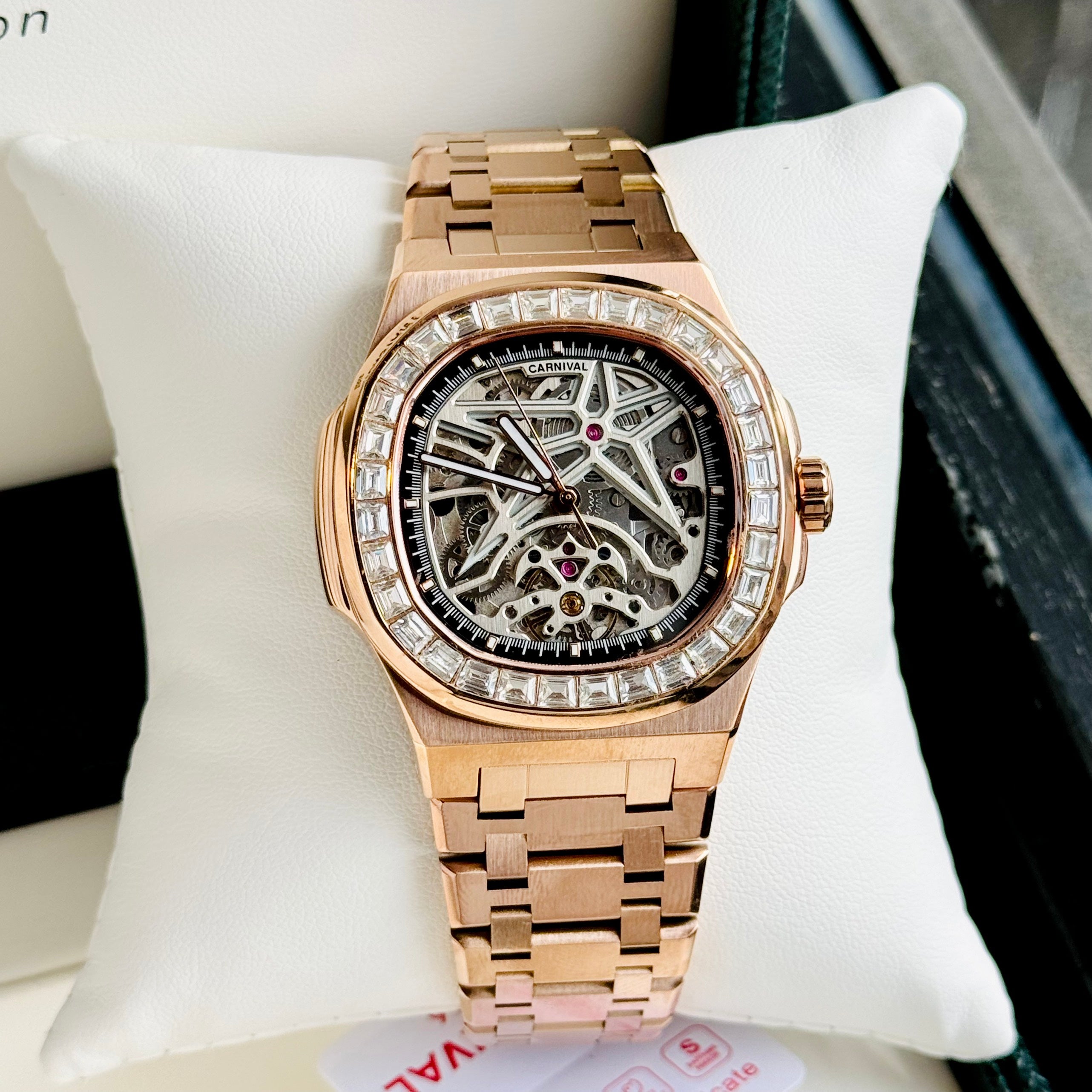 Carnival 8118G2 Rosegold Trắng ( 8118G2-VH-T)