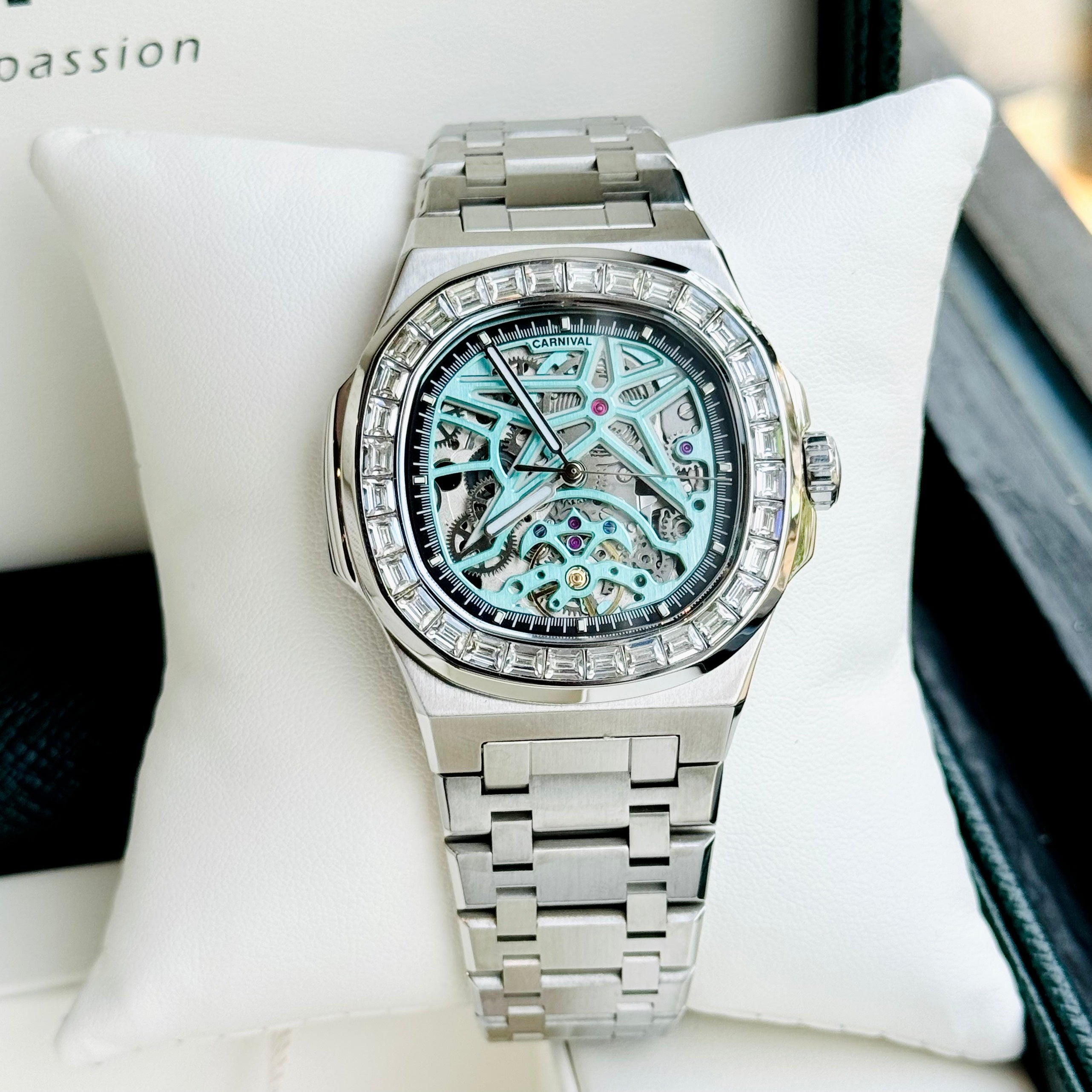Carnival 8118G2 Bạc Tiffany ( 8118G2-VT-X)