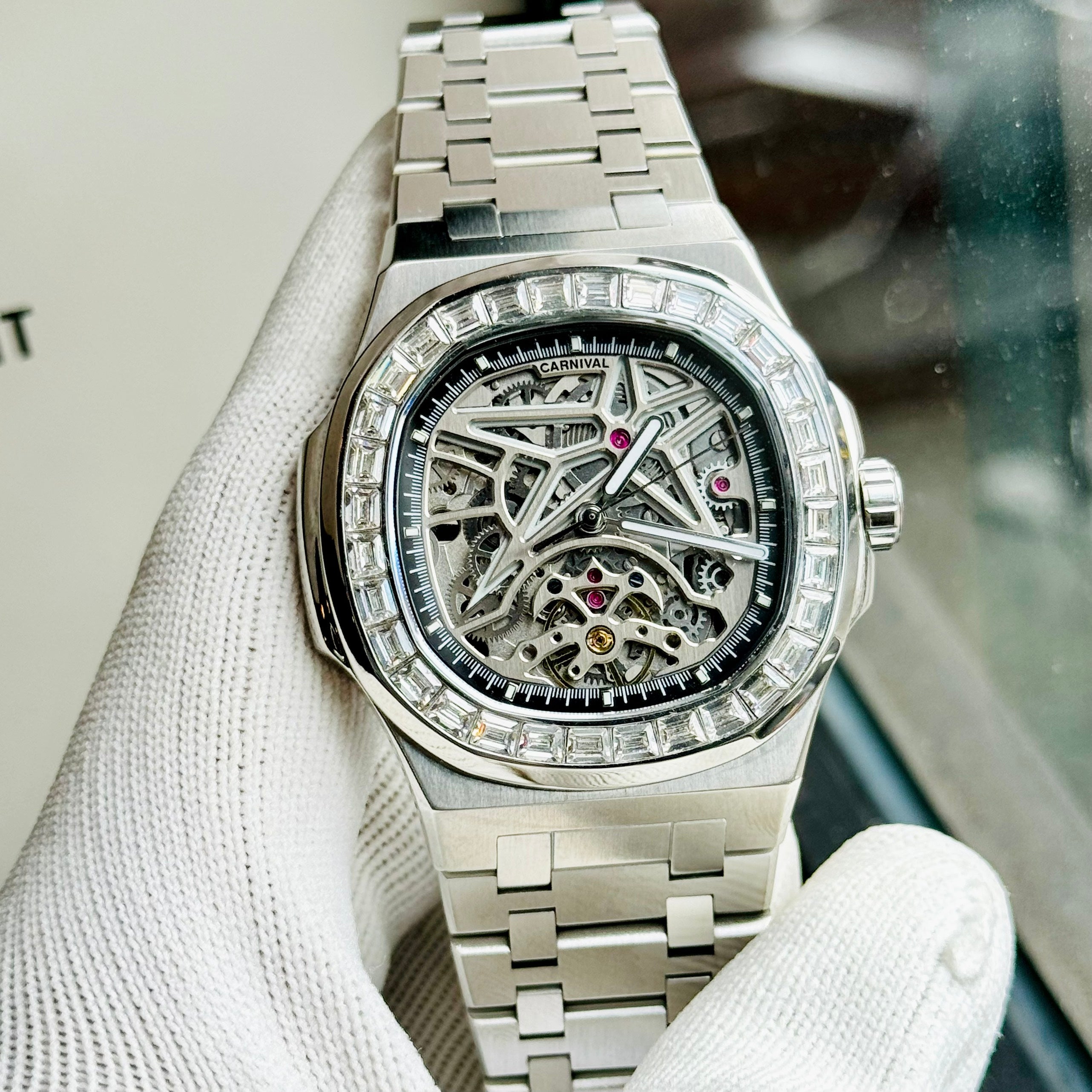 Carnival 8118G2 Bạc Trắng ( 8118G2-VT-T)