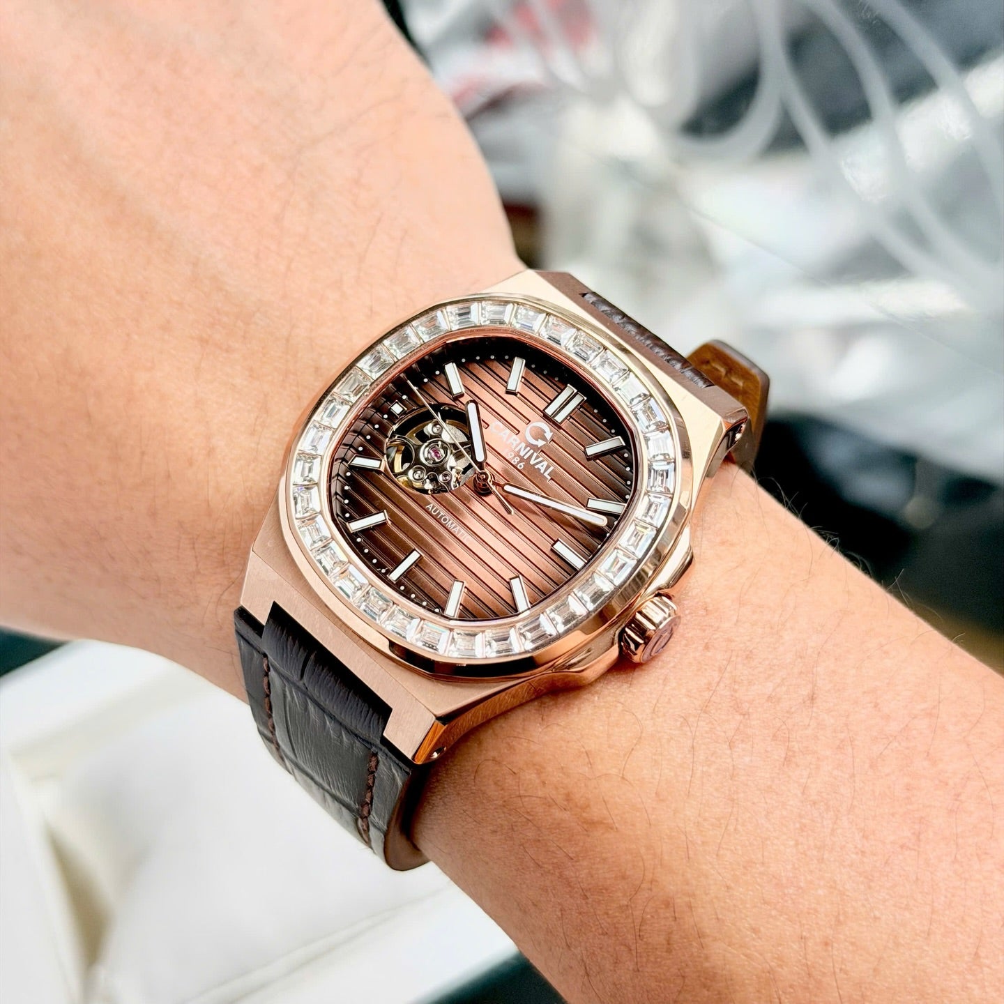Carnival 8128G Rosegold Nâu Dây Da ( 8128G-VH-DD-N)