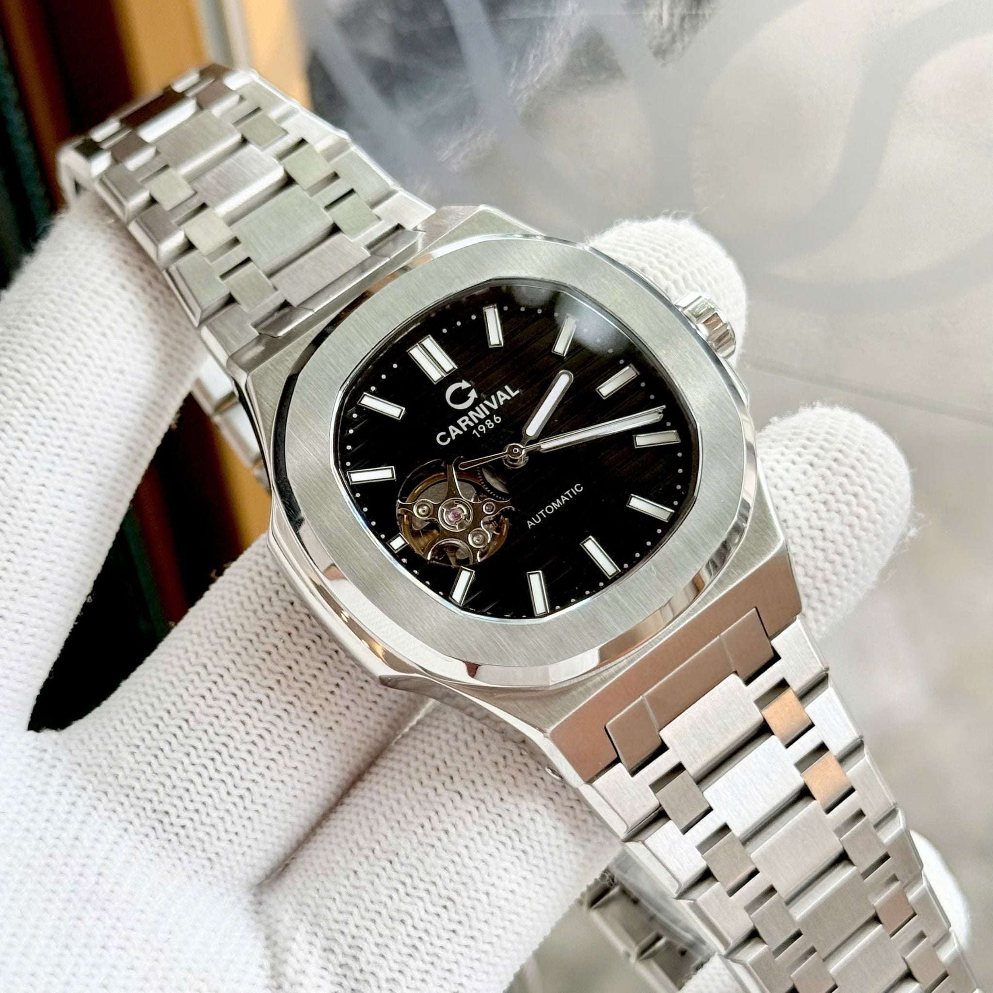 Carnival 8128G1 Bạc Đen ( 8128G1-VT-D)