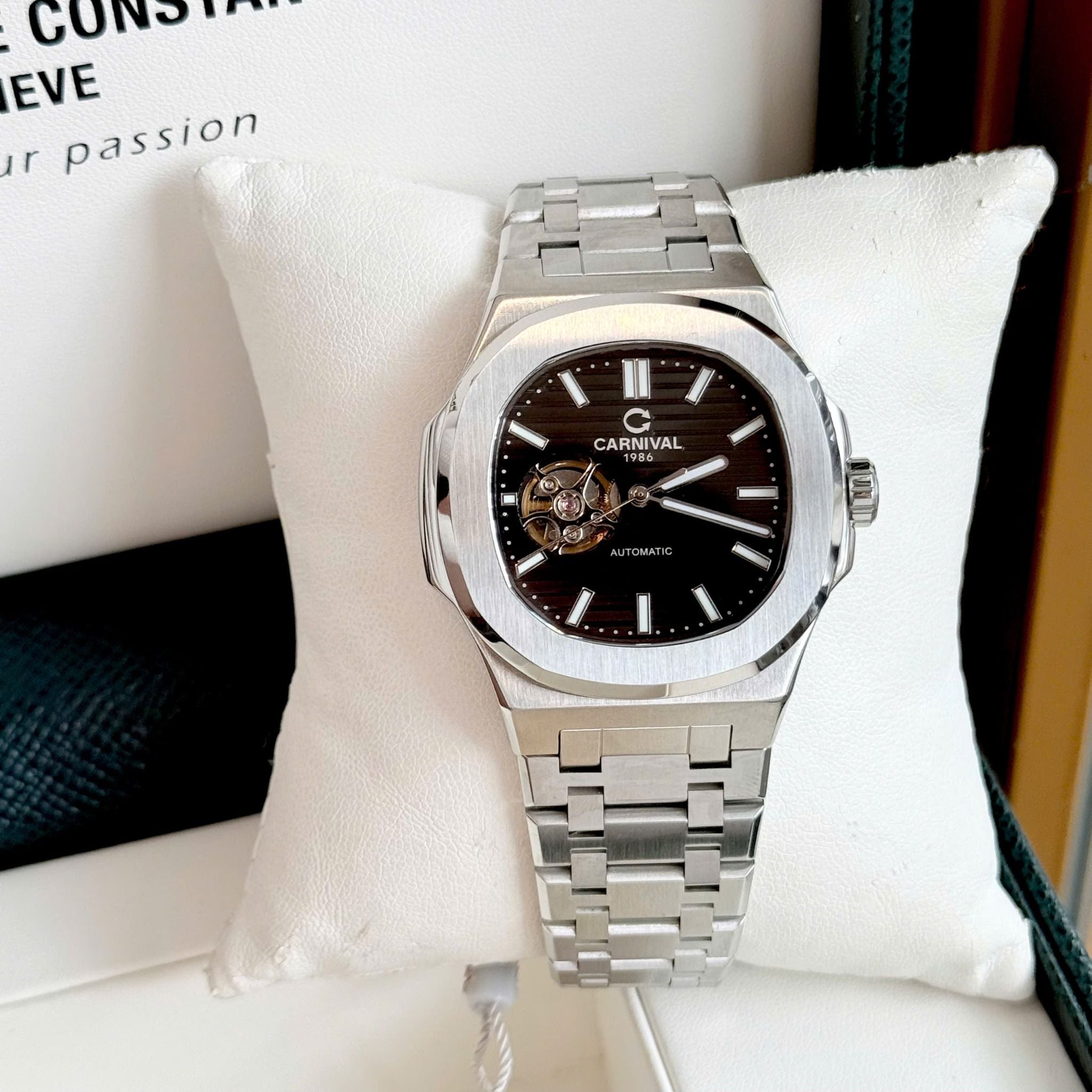 Carnival 8128G1 Bạc Đen ( 8128G1-VT-D)