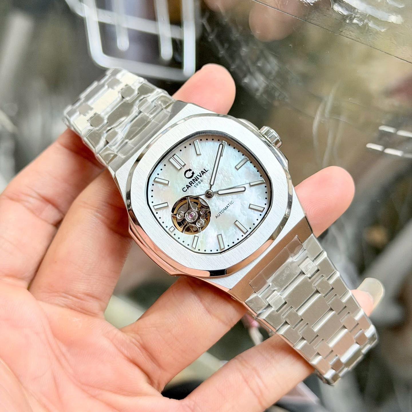 Carnival 8128G1 Bạc Xà Cừ Trắng ( 8128G1-VT-TK)