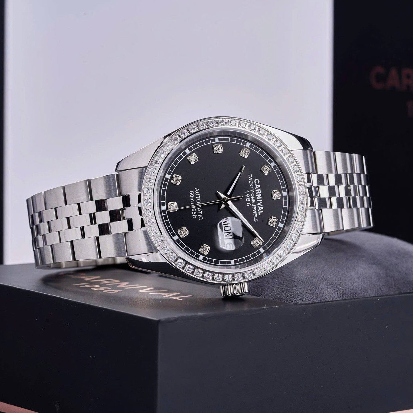 Carnival 8131G2 Bạc Đen ( 8131G2-VT-D)