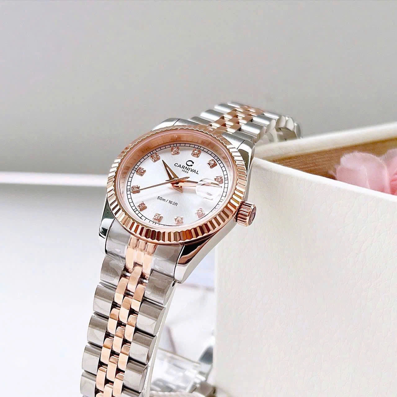 Carnival 8131L Demi Trắng ( 8131L-CH-T)