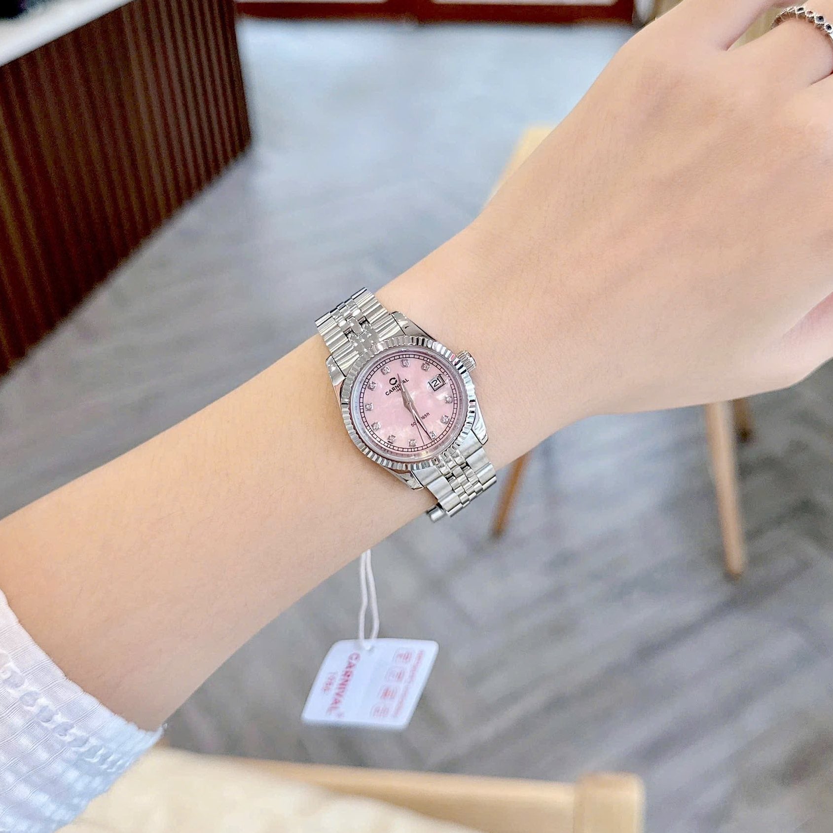 Carnival 8131L Bạc Xà Cừ Hồng ( 8131L-VT-HK)