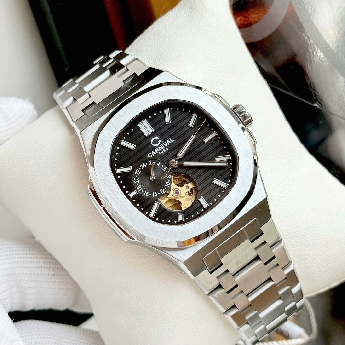 Carnival 8159G Bạc Đen ( 8159G-VT-D)