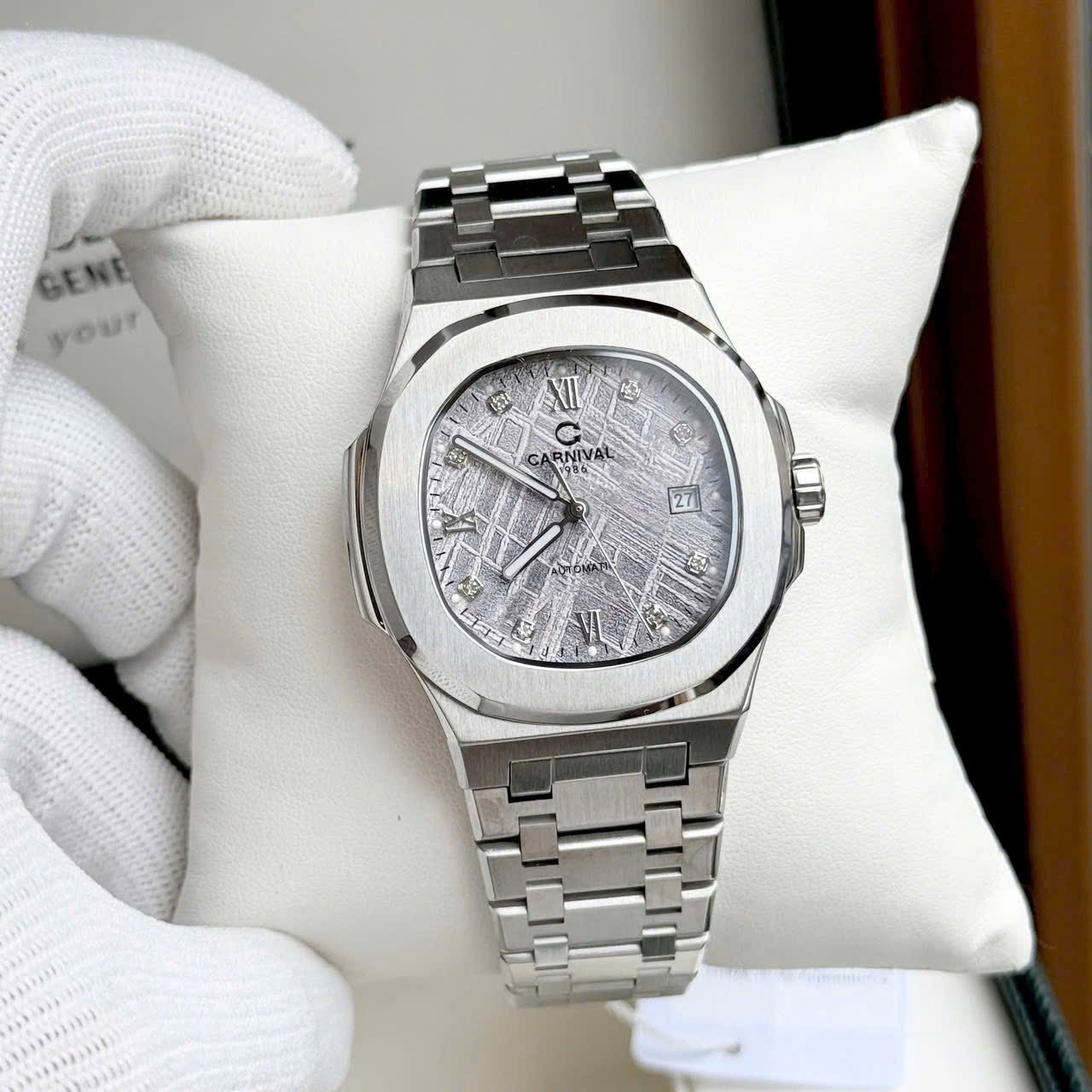 Carnival 8160G Bạc Thiên Thạch ( 8160G-VT-TT)