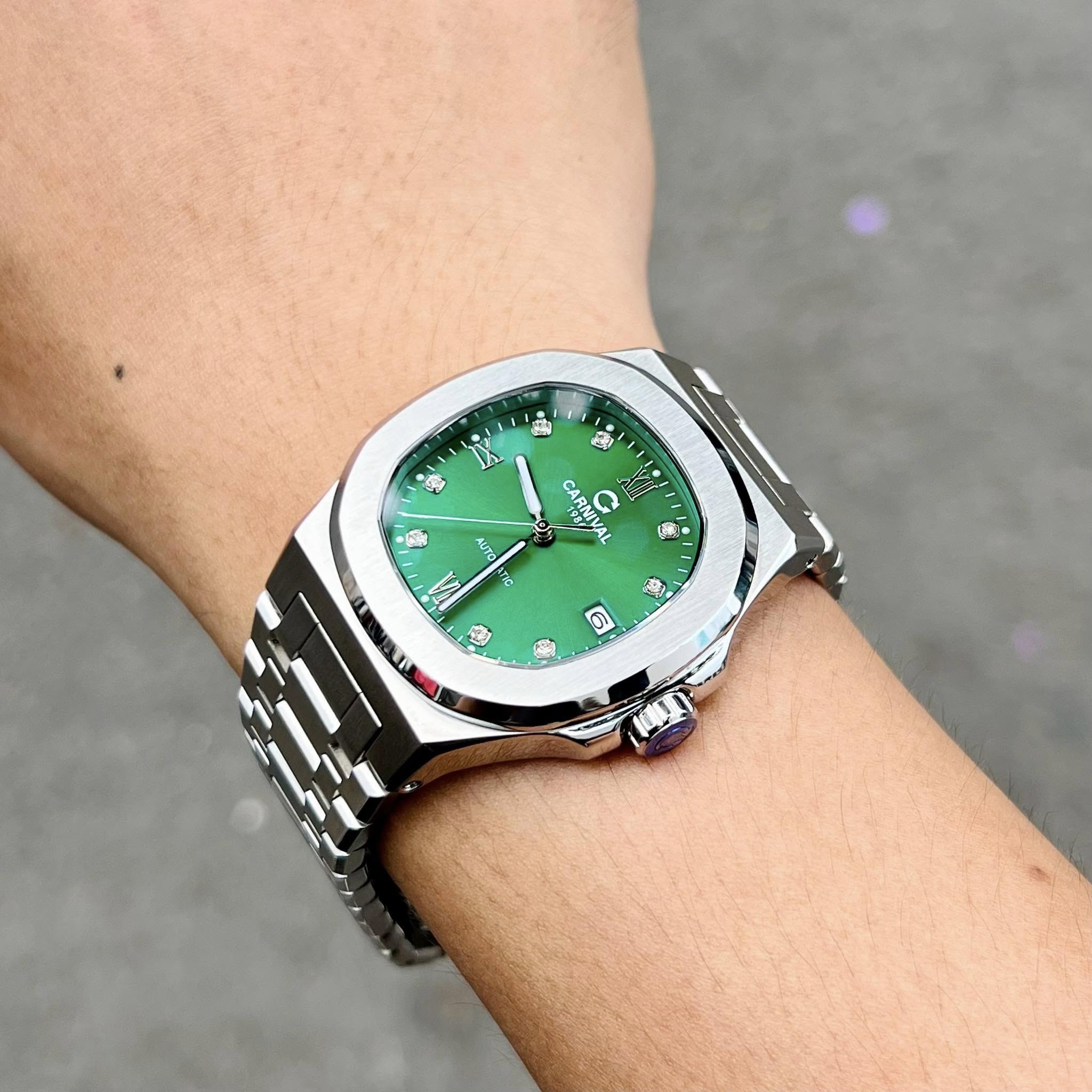 Carnival 8160G Bạc Xanh Lá ( 8160G-VT-XL)