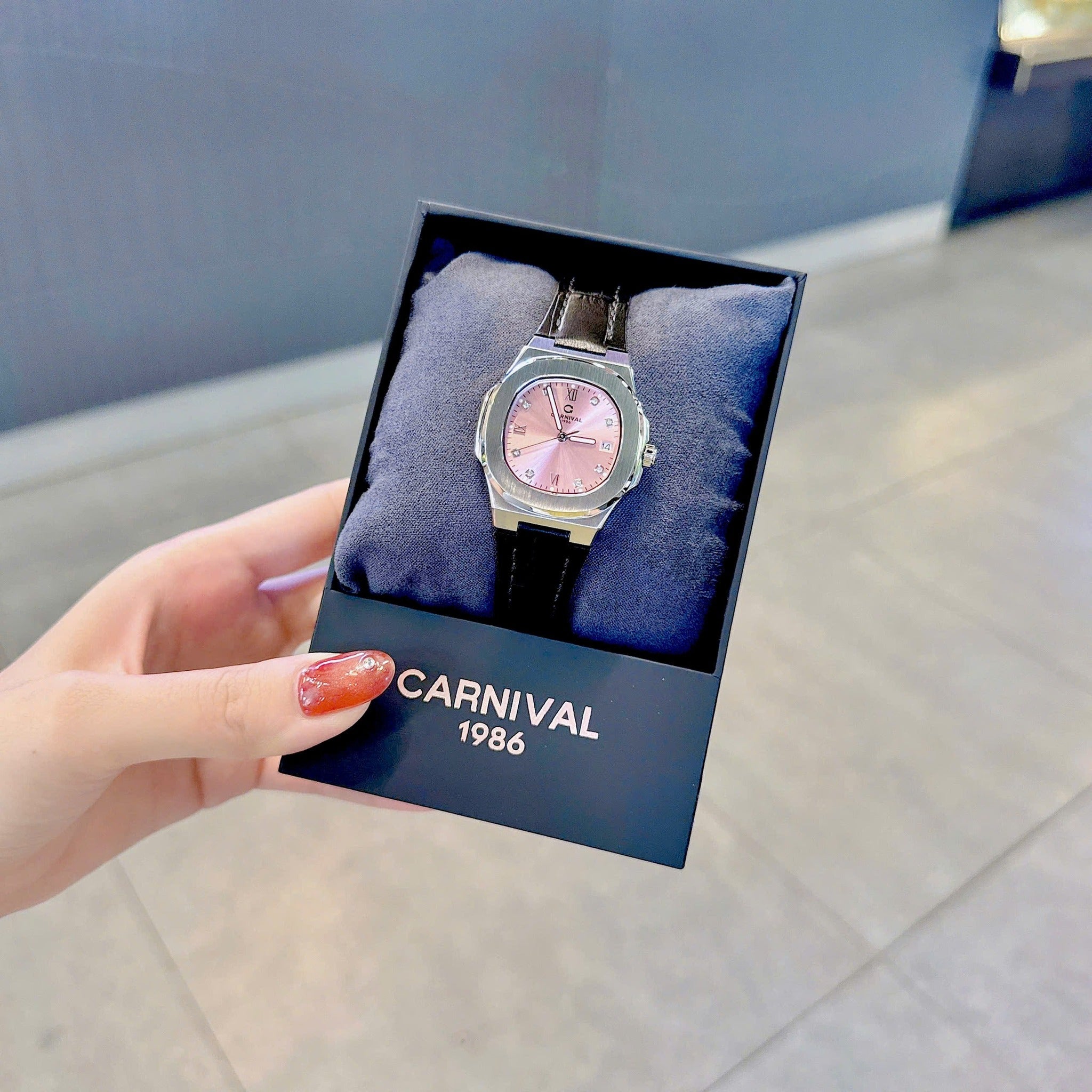 Carnival 8160L Bạc Hồng Pastel Dây Da ( 8160L-VT-DD-H)