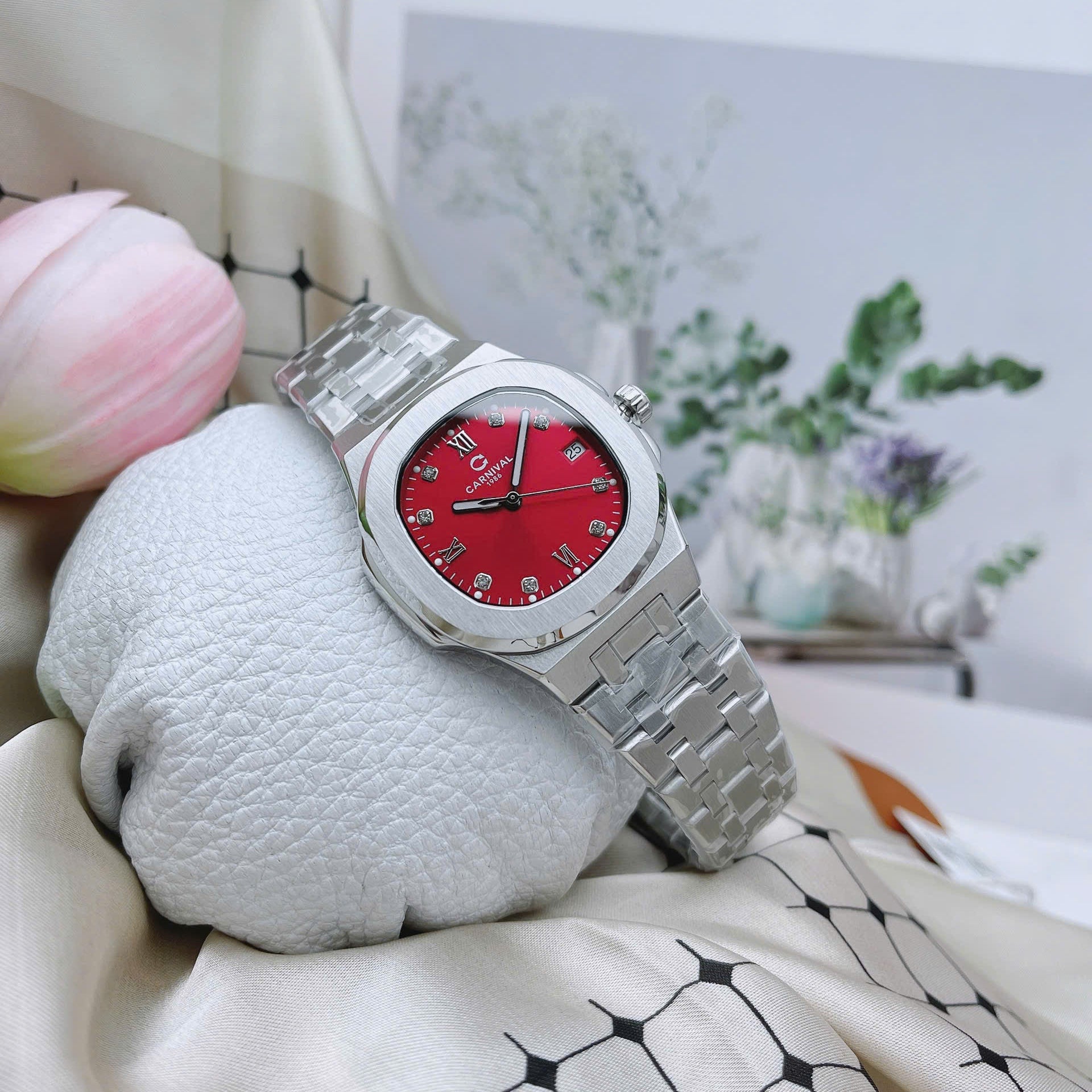 Carnival 8160L Bạc Đỏ ( 8160L-VT-DO)