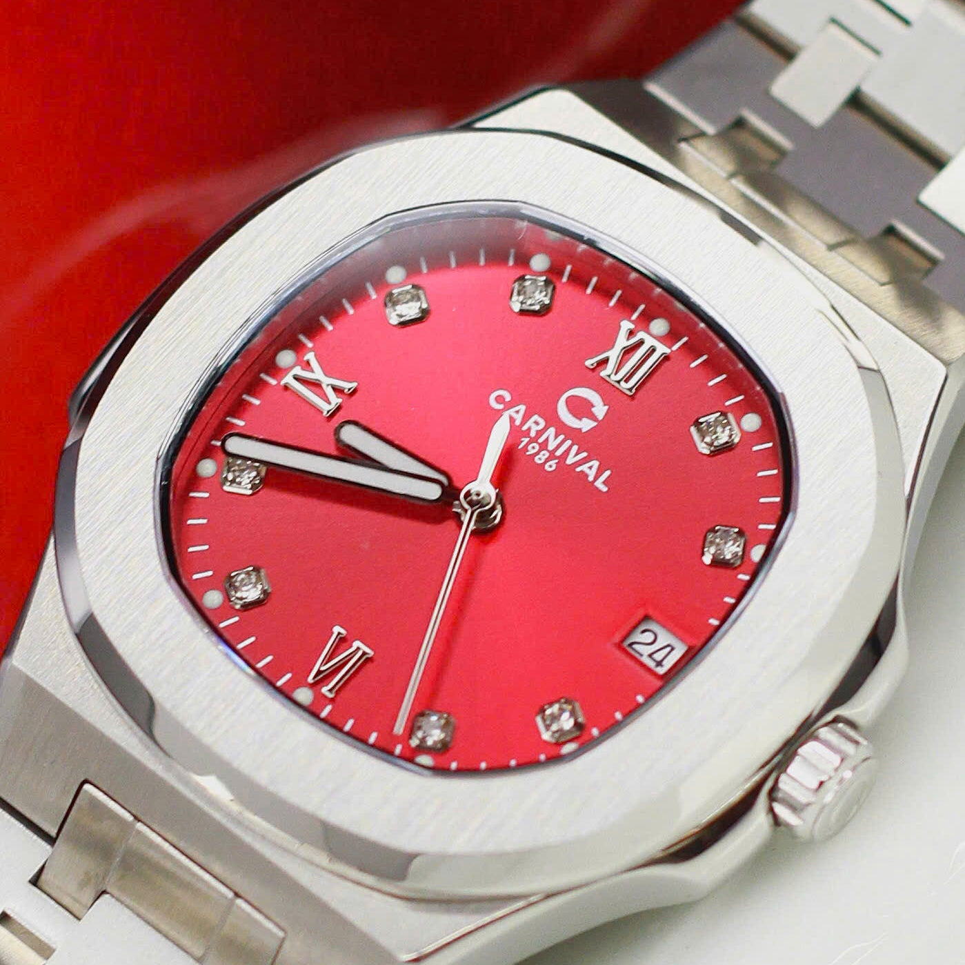 Carnival 8160L Bạc Đỏ ( 8160L-VT-DO)