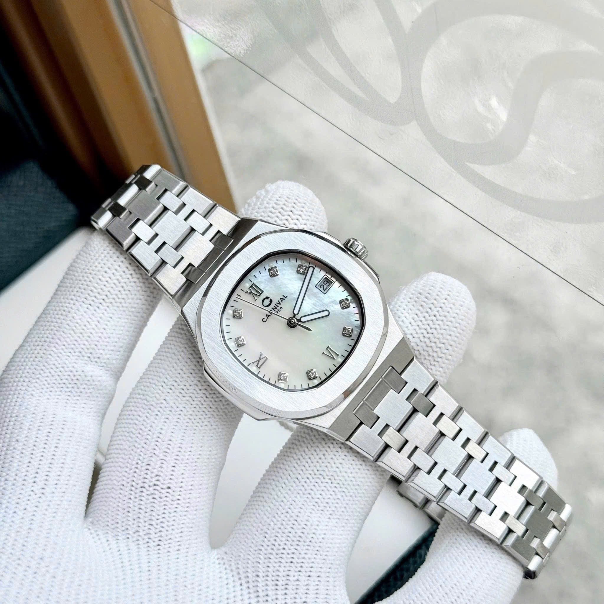 Carnival 8160L Bạc Xà Cừ Trắng ( 8160L-VT-TK)