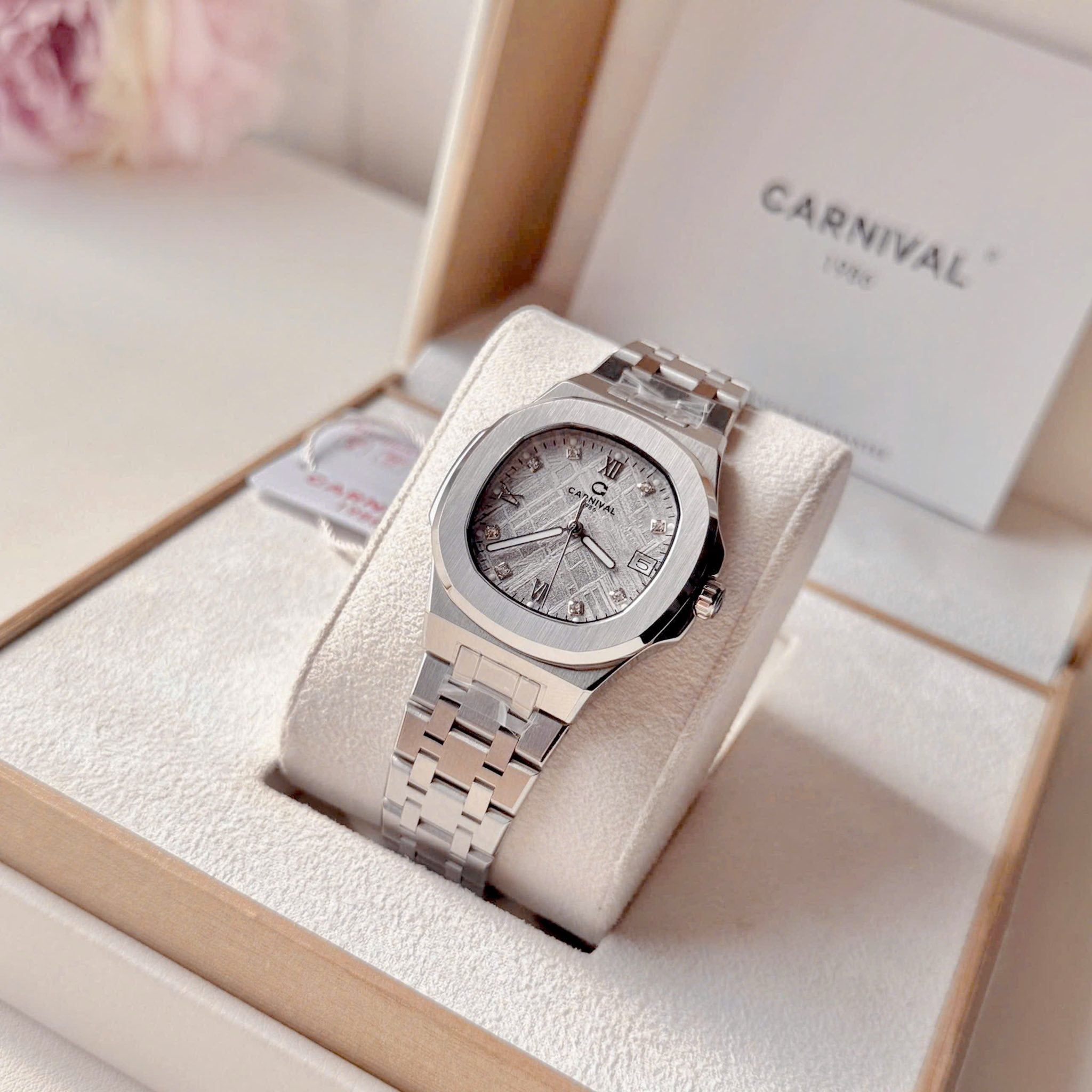 Carnival 8160L Bạc Thiên Thạch ( 8160L-VT-TT)