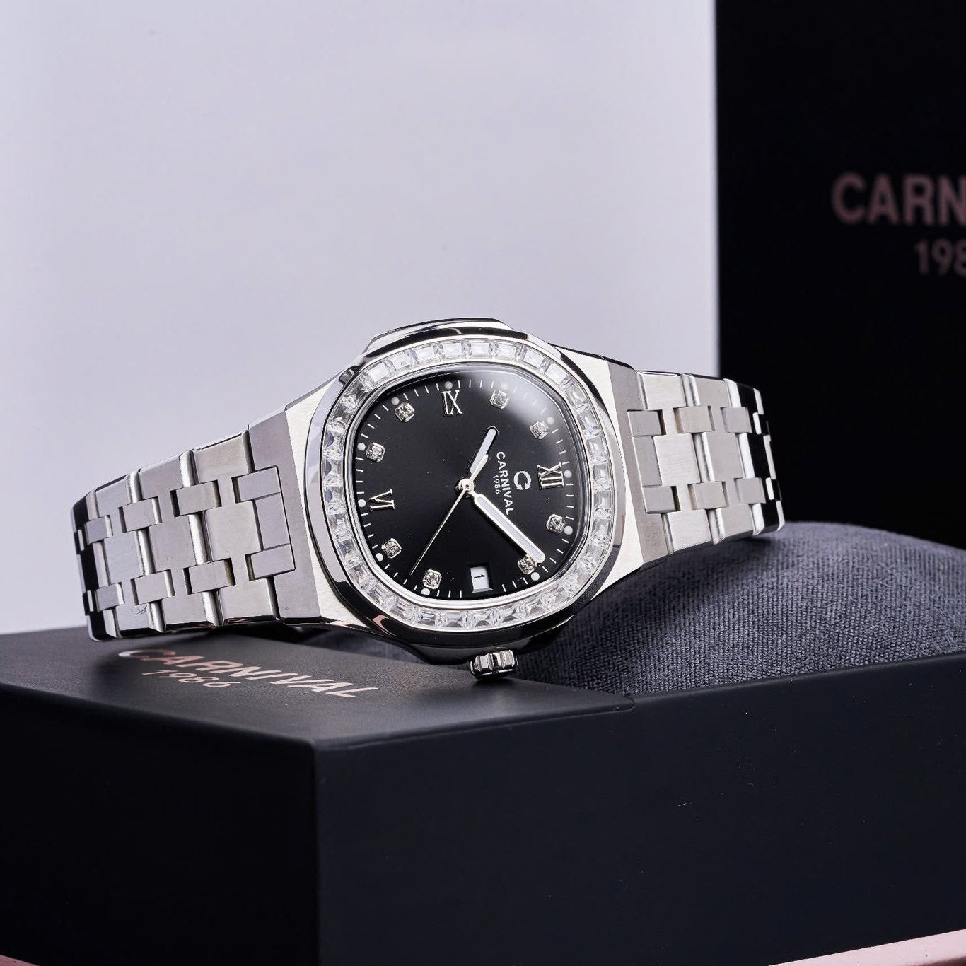 Carnival 8160L2 Bạc Đen ( 8160L2-VT-D)