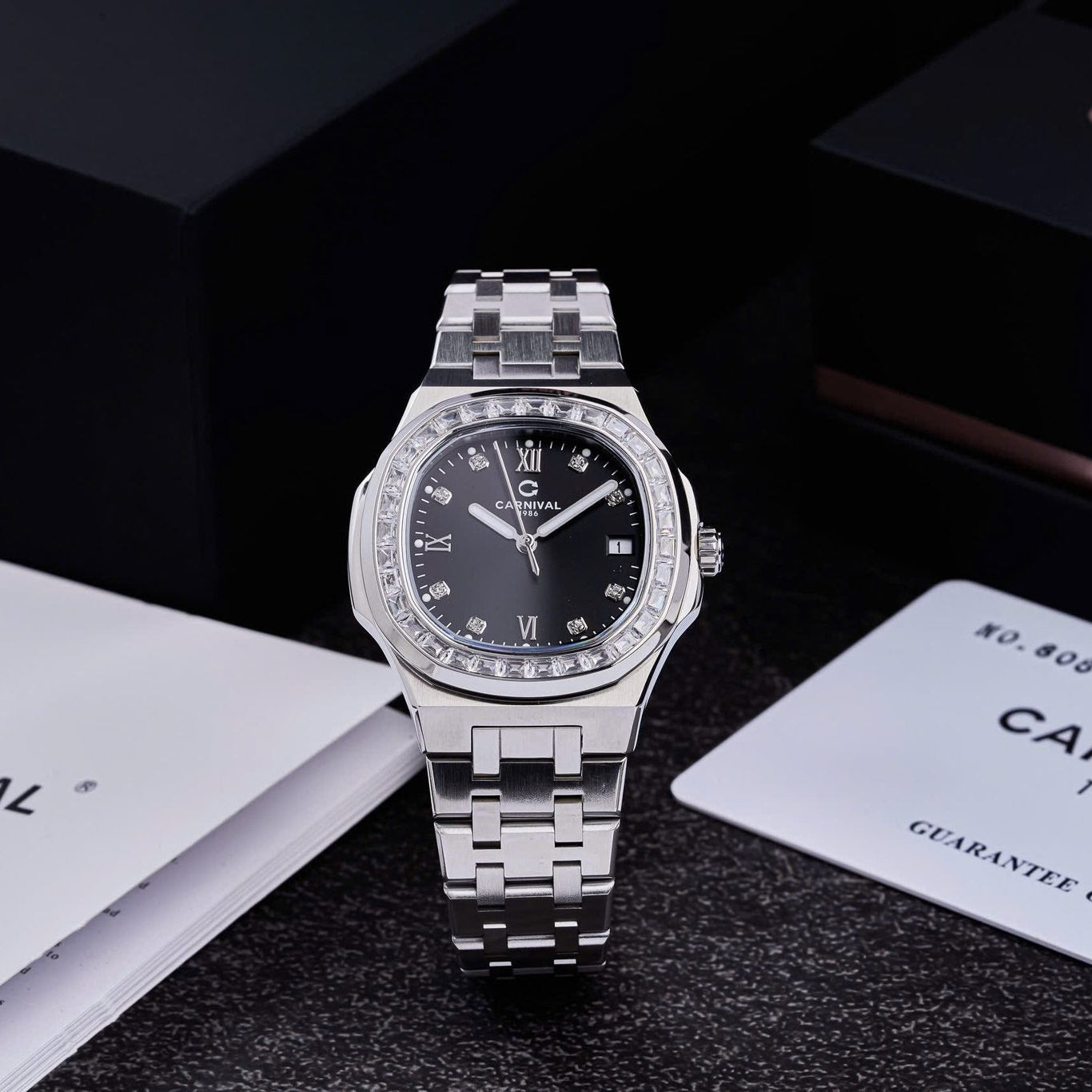 Carnival 8160L2 Bạc Đen ( 8160L2-VT-D)