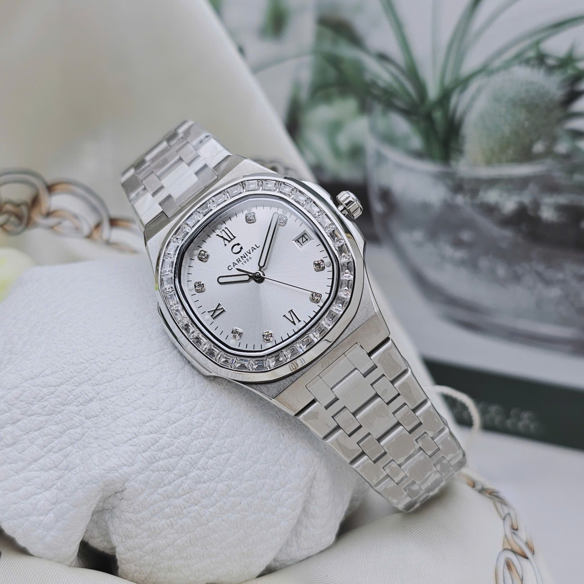 Carnival 8160L2 Bạc Trắng ( 8160L2-VT-T)