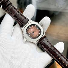 Carnival  8161L Bạc Nâu Dây Da ( 8161L-VT-DD-N)