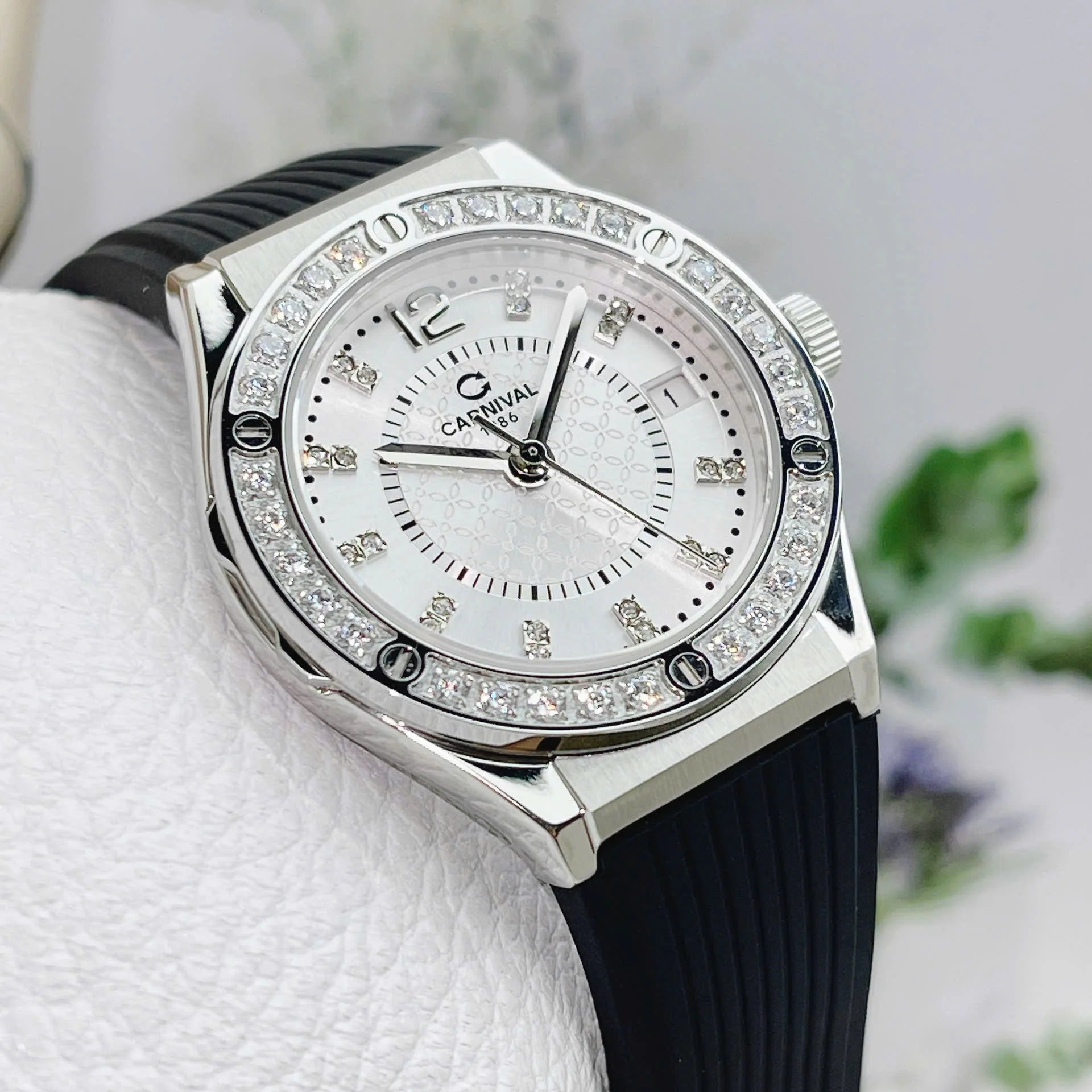 Carnival 8173L2 Bạc Trắng ( 8173L2-VT-DCS-T)