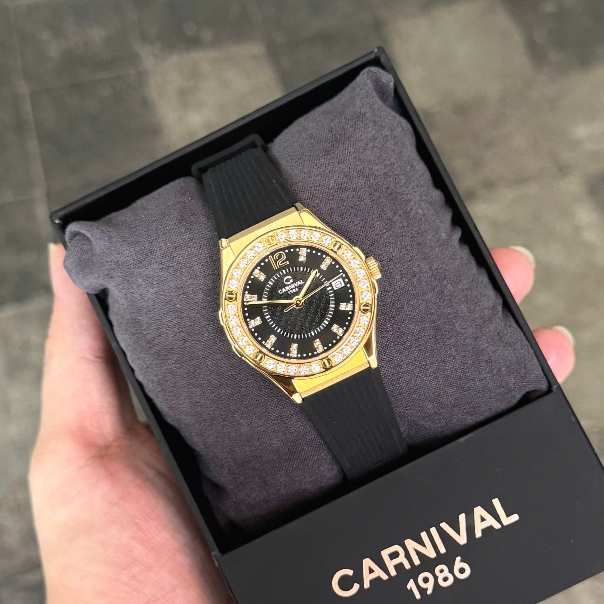 Carnival 8173L2 Gold Đen ( 8173L2-VV-DCS-D)