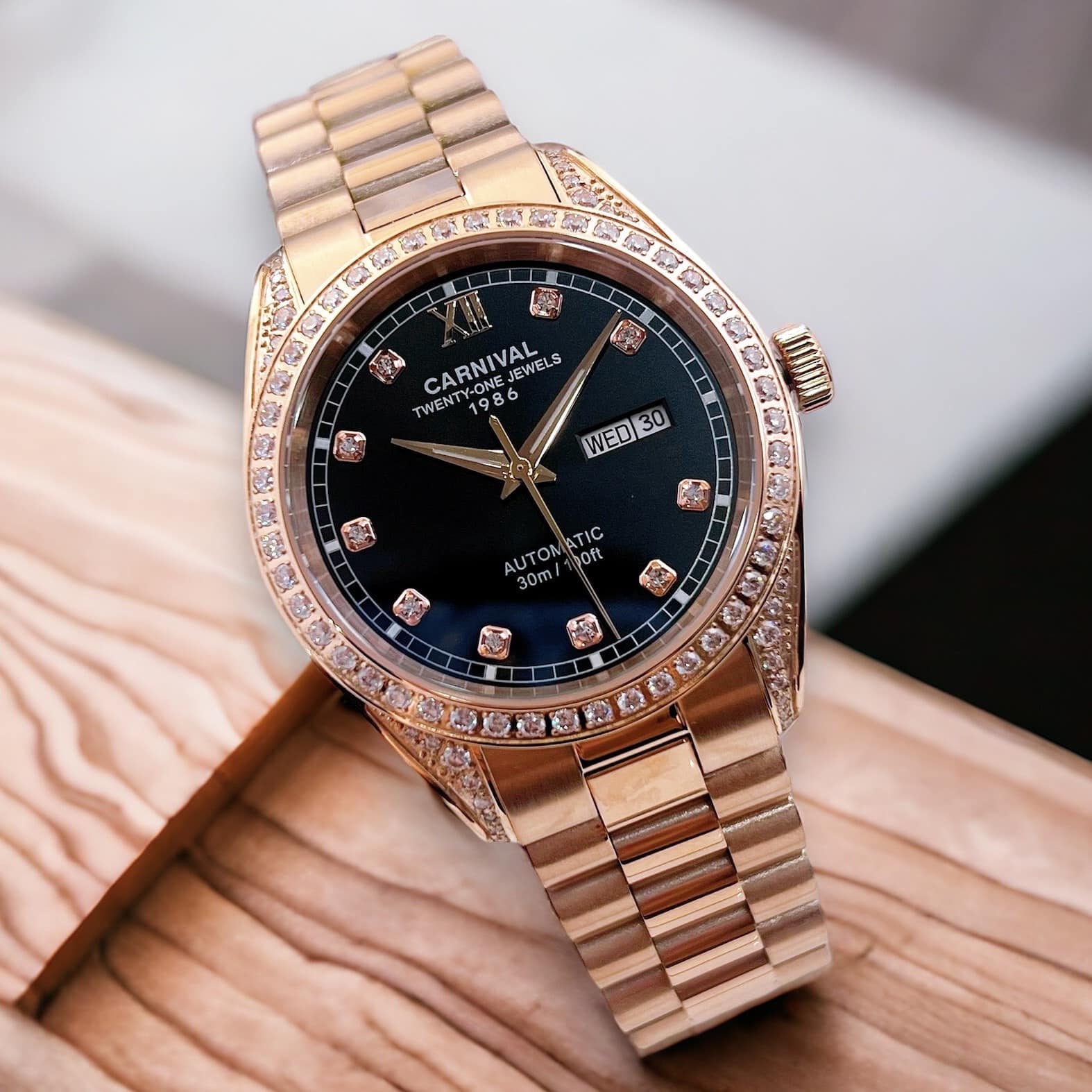 Carnival 8907G Rosegold Đen ( 8907G-VH-D )